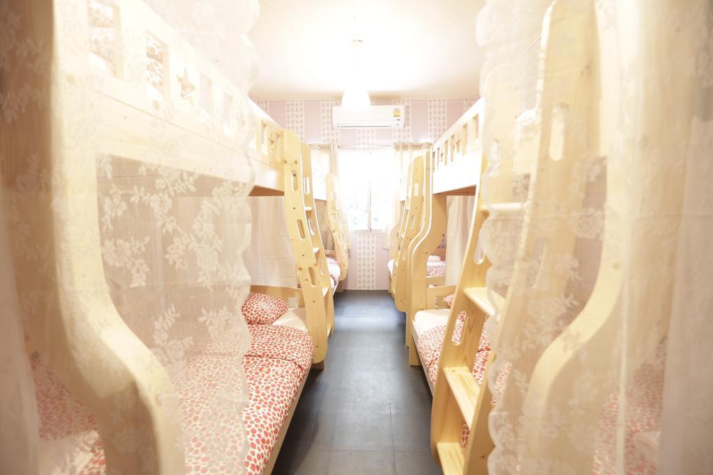 Tiger Lily Hostel バンコク都 部屋 写真